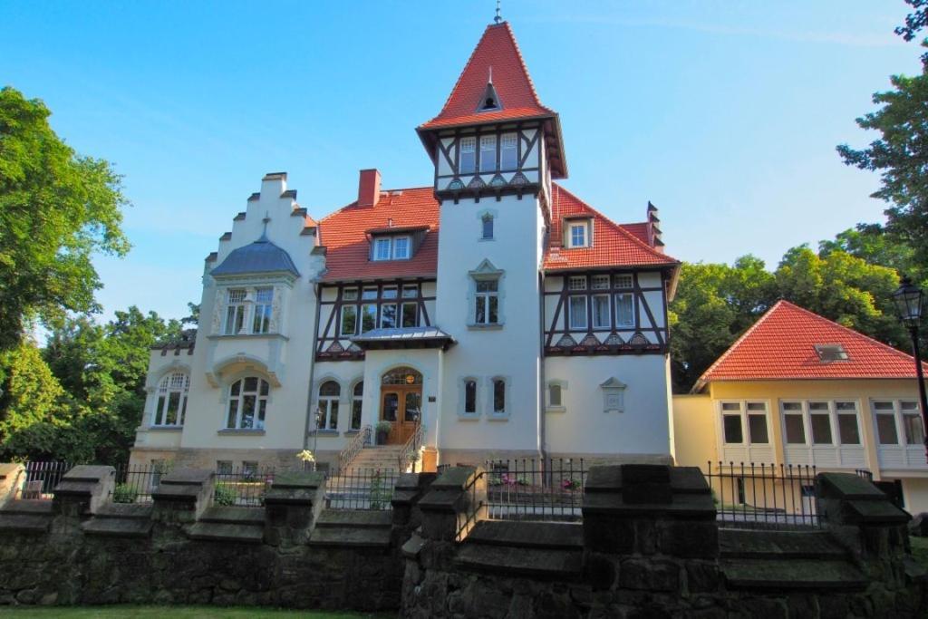 Hotel Schlossvilla Derenburg Экстерьер фото
