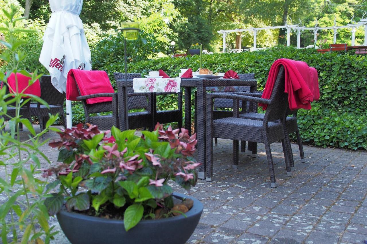 Hotel Schlossvilla Derenburg Экстерьер фото