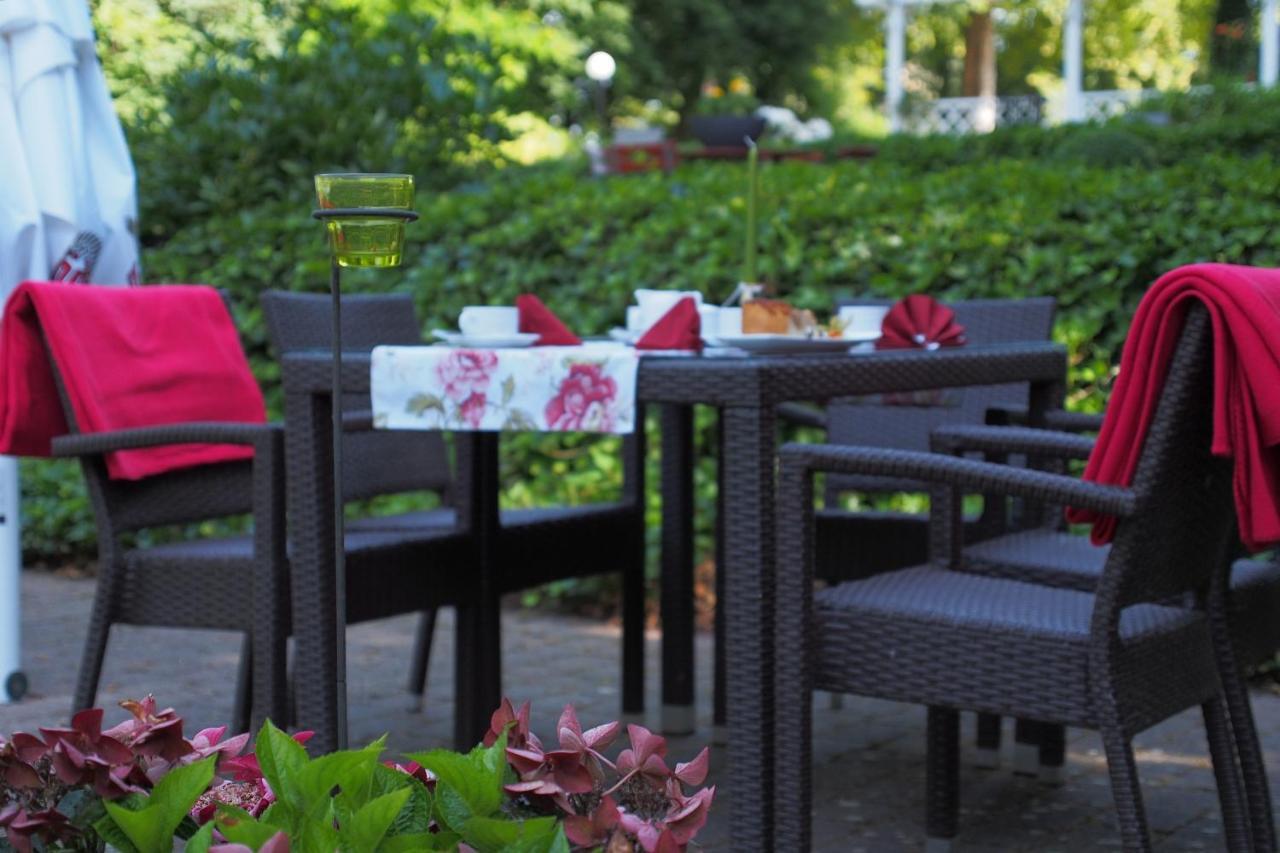 Hotel Schlossvilla Derenburg Экстерьер фото