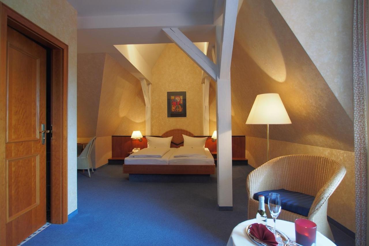 Hotel Schlossvilla Derenburg Номер фото