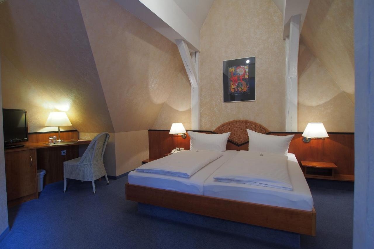 Hotel Schlossvilla Derenburg Номер фото